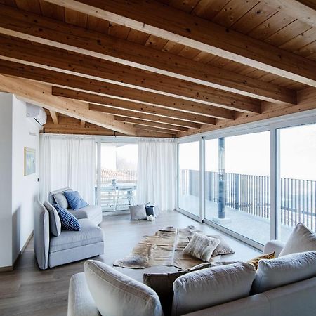 White Attic - By Myhomeincomo Camnago Volta Экстерьер фото
